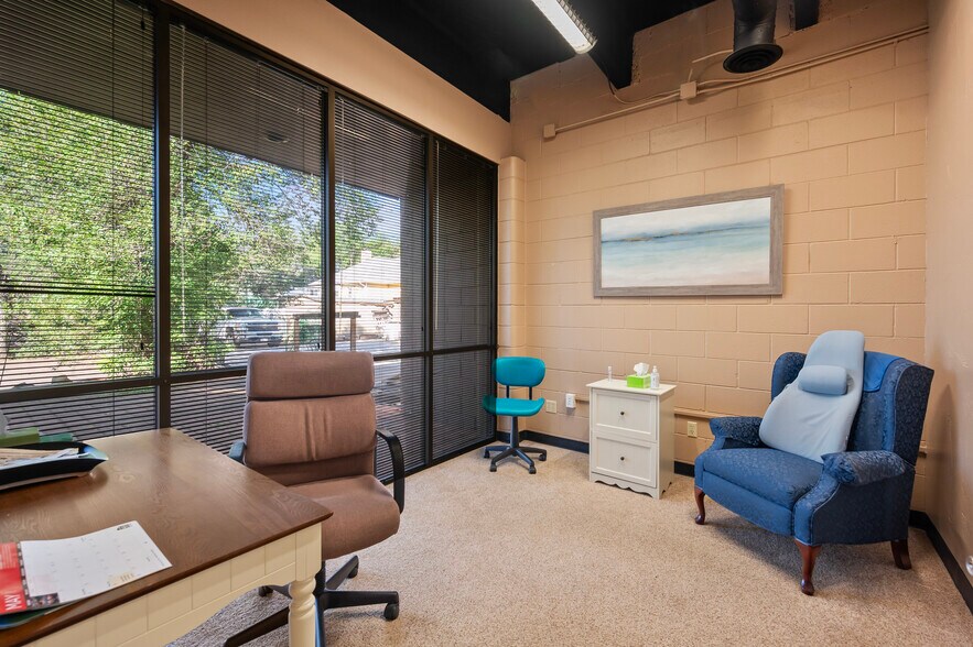 More Photos Of 1023-1025 W Colorado Ave, Colorado Springs Office For Sale