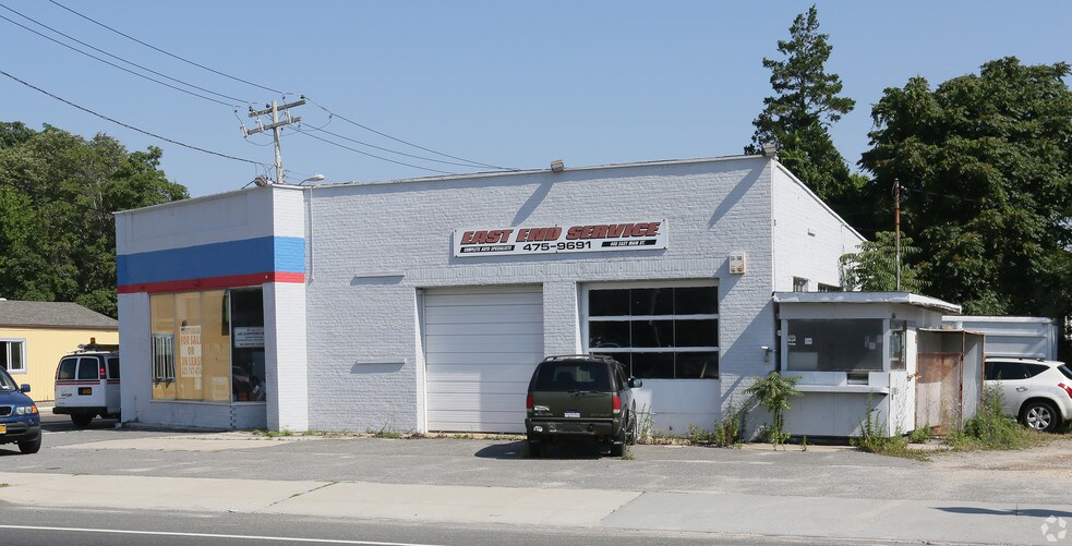 More Photos Of 445 E Main St, Patchogue Service Station For Lease