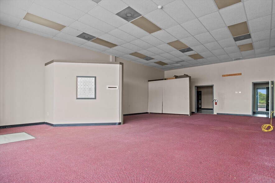 More Photos Of 500 S Chestnut St, Lufkin Unknown For Lease