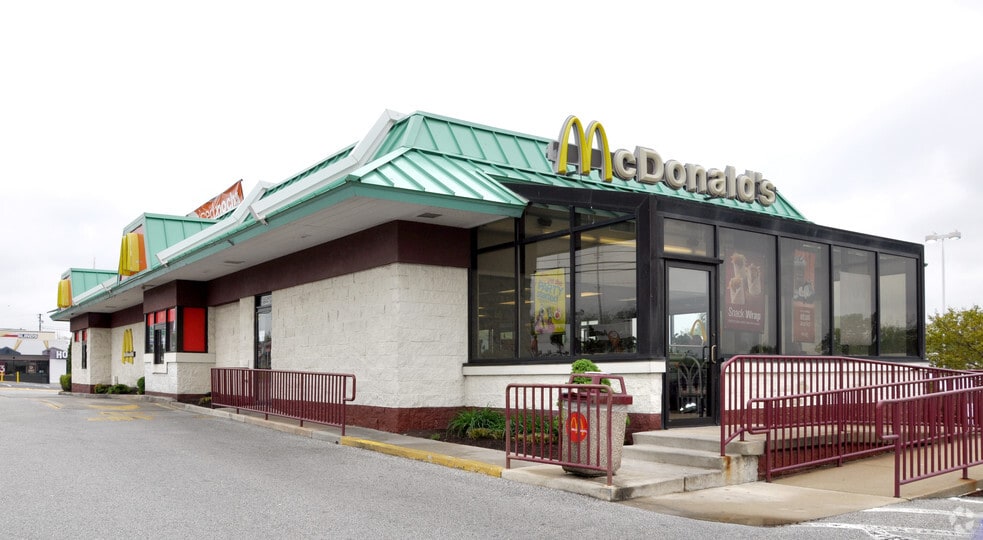 More Photos Of 6447 Baltimore National Pike, Baltimore Fast Food For Lease