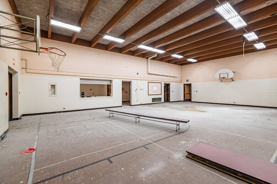 More Photos Of W7908 County Road Z, Onalaska Manufacturing For Sale