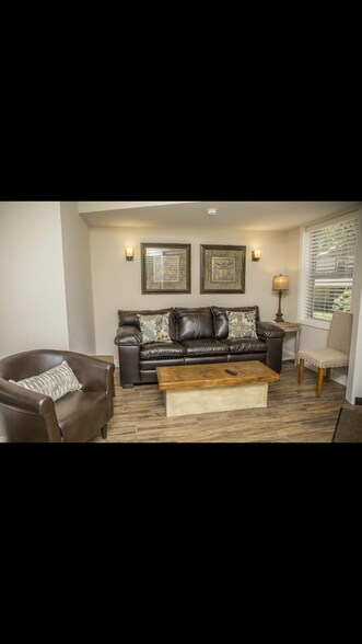 More Photos Of 19259 Rosman Hwy, Sapphire Hotel For Sale
