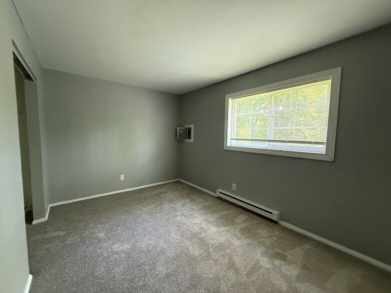 More Photos Of 8712-8804 Dayton Oxford Rd, Franklin Apartments For Sale