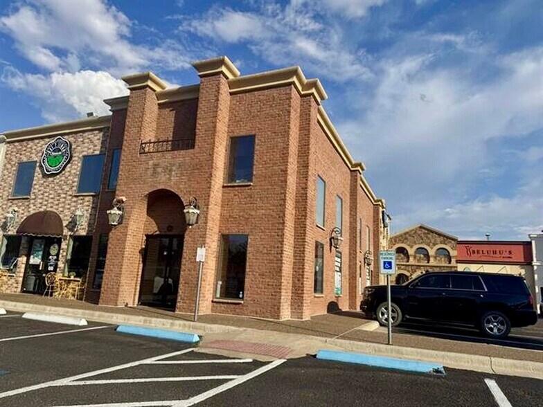 More Photos Of 1705 E Del Mar, Laredo Freestanding For Lease