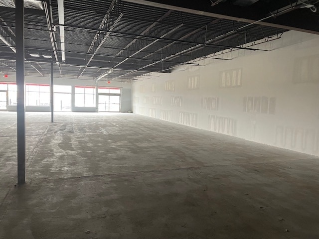 More Photos Of 831-923 W Clairemont Ave, Eau Claire Storefront For Lease