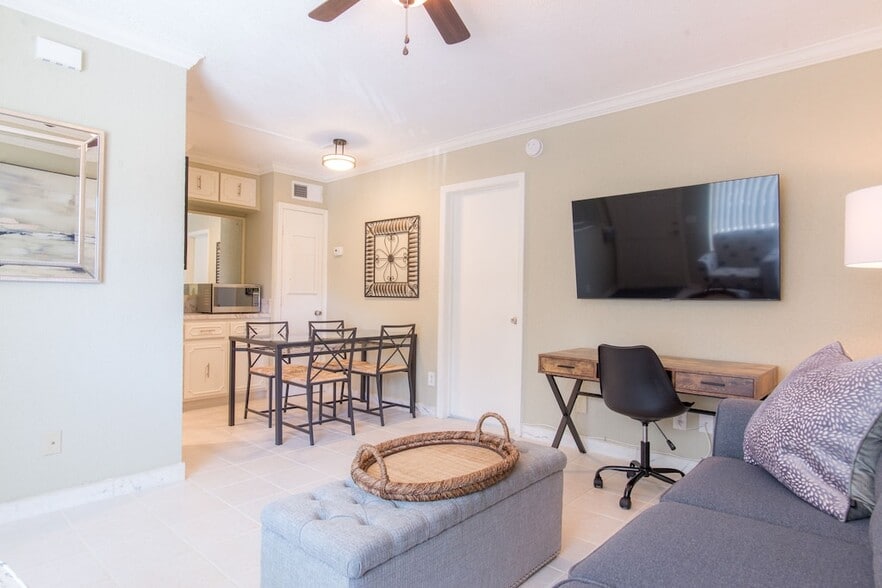 More Photos Of 513 S Ocean Blvd, Pompano Beach Apartments For Sale