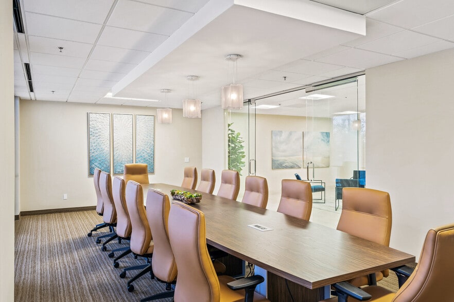 More Photos Of 16051 Addison Rd, Addison Office For Lease