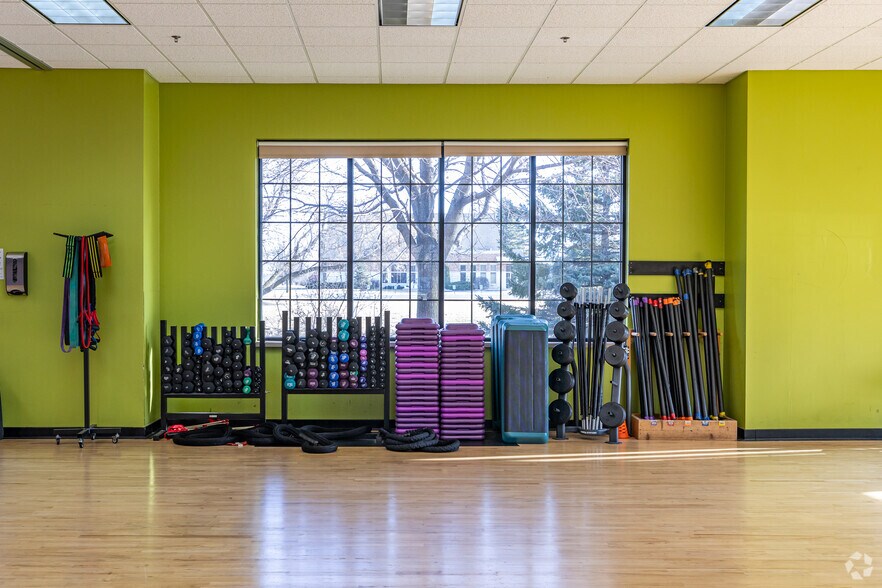 More Photos Of W175N11162 Stonewood Dr, Germantown Health Club For Lease