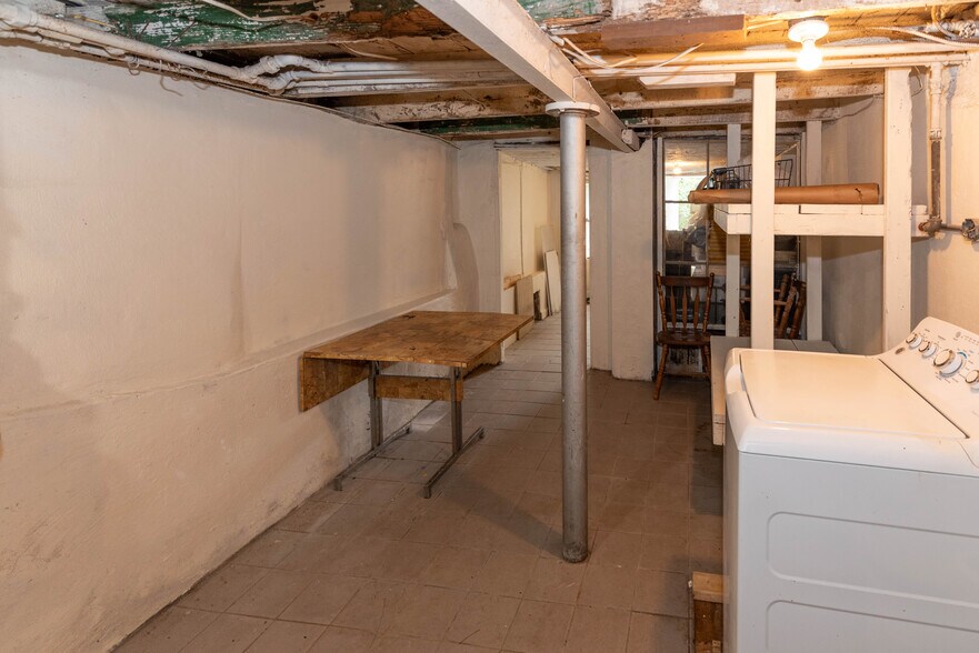 More Photos Of 6408 Brook Ave, Baltimore Apartments For Sale
