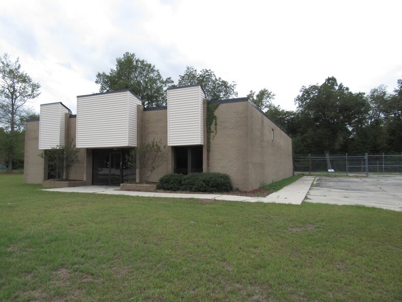 More Photos Of 2765 Magnolia St, Orangeburg Flex For Sale