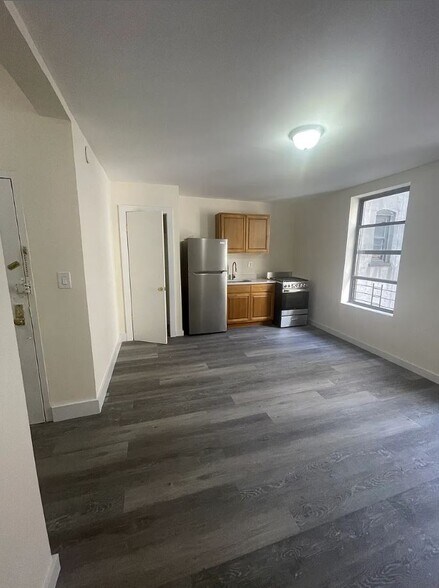 More Photos Of 2017 Albemarle Rd, Brooklyn Apartments For Sale
