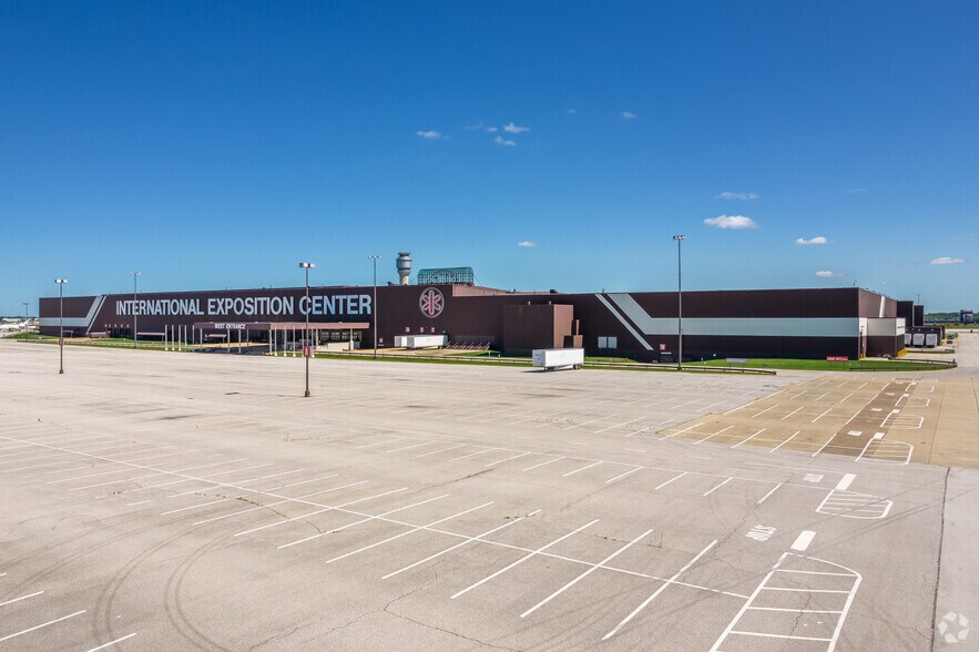 More Photos Of 6200 Riverside Dr, Cleveland Warehouse For Lease