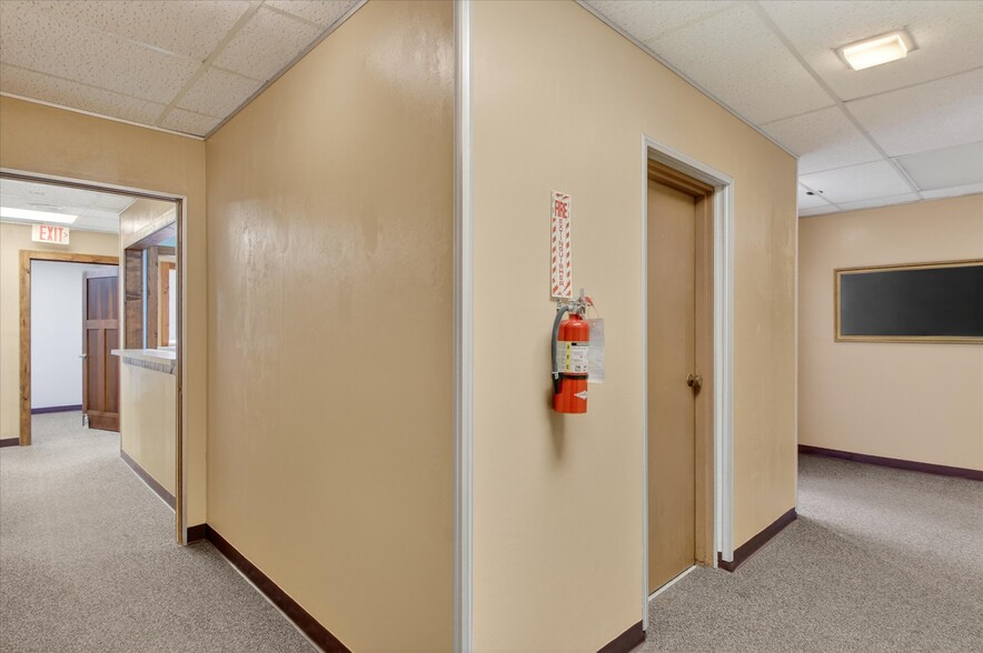 More Photos Of 820 N Pine River St, Ithaca Healthcare For Sale