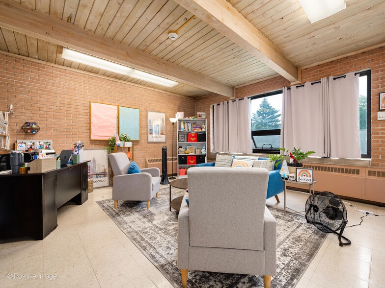 More Photos Of 47 Church St, Lake Zurich Religious Facility For Sale