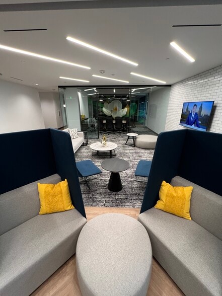 More Photos Of 3060 Williams Dr, Fairfax Office For Lease