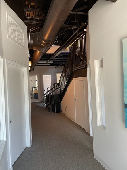 More Photos Of 1348-1358 Fruitville Rd, Sarasota Office Residential For Sale