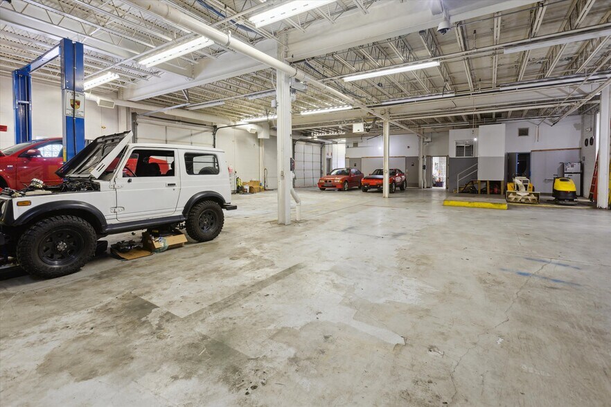 More Photos Of 315 3rd St, Bay City Self Storage For Sale