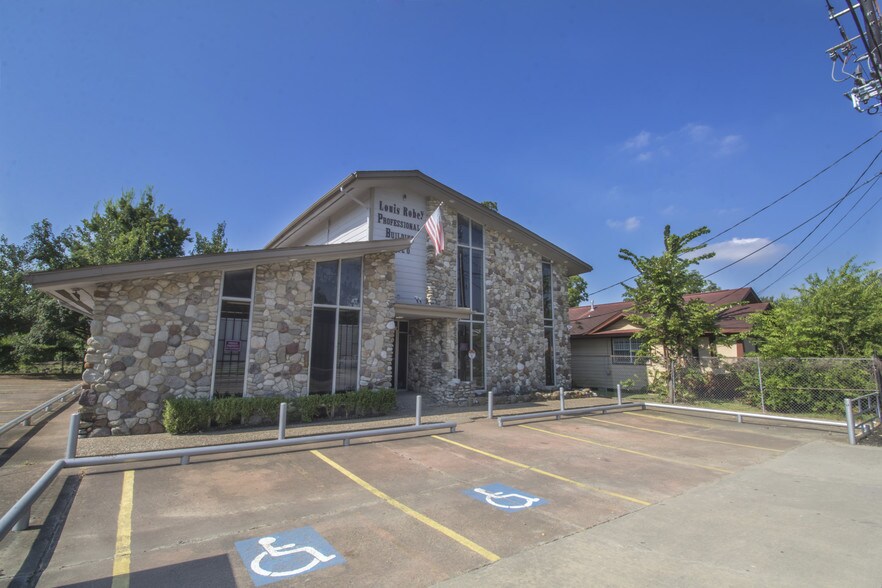 Primary Photo Of 4120 Lyons Ave, Houston Office Residential For Lease