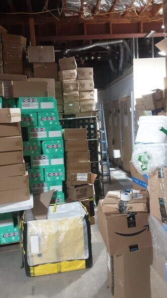 More Photos Of 209 E 11th Ave, Roselle Light Distribution For Sale