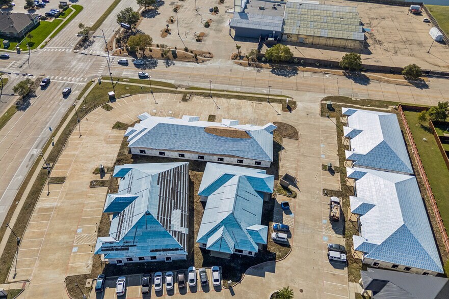 More Photos Of 2600 MacArthur Blvd, Lewisville Medical For Lease