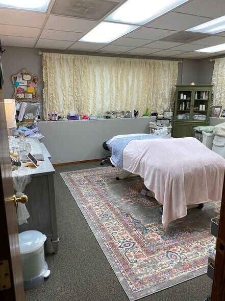 More Photos Of 3225 Templeton Gap Rd, Colorado Springs Office For Lease