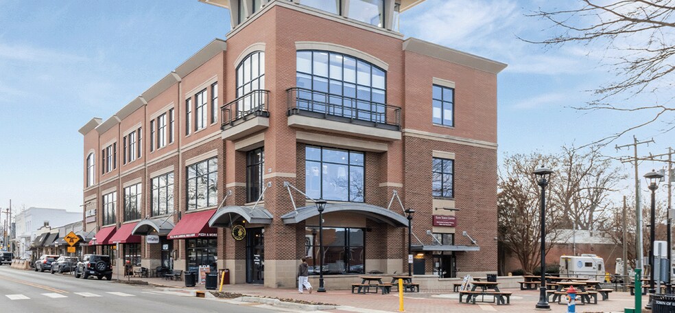 More Photos Of 130 N Williamson Ave, Elon Storefront Retail Office For Sale