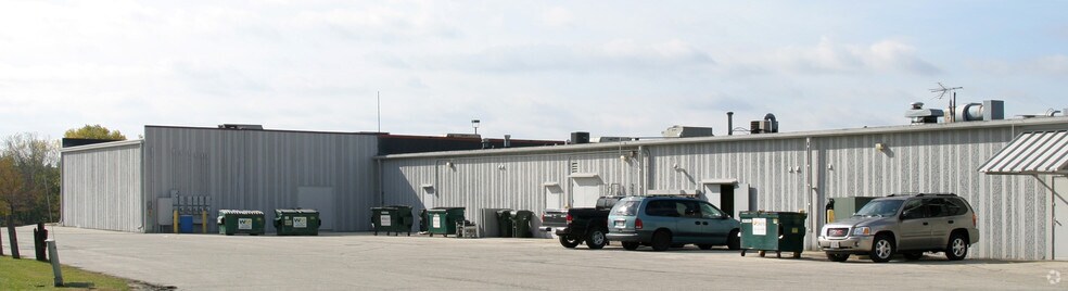 More Photos Of 2354-2380 W Washington St, West Bend Unknown For Lease