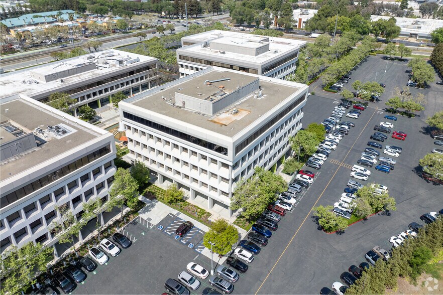 More Photos Of 2570 N 1st St, San Jose Office For Lease