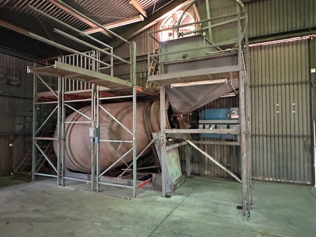 More Photos Of 220 E Commercial Ave, El Centro Manufacturing For Lease