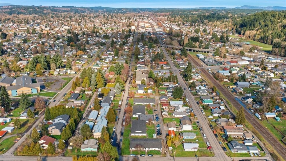 More Photos Of 1100-1105 S Pearl St, Centralia Apartments For Sale