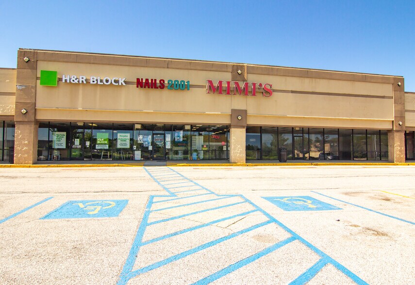 More Photos Of 700-1000 Nitro Market Pl, Nitro Unknown For Lease