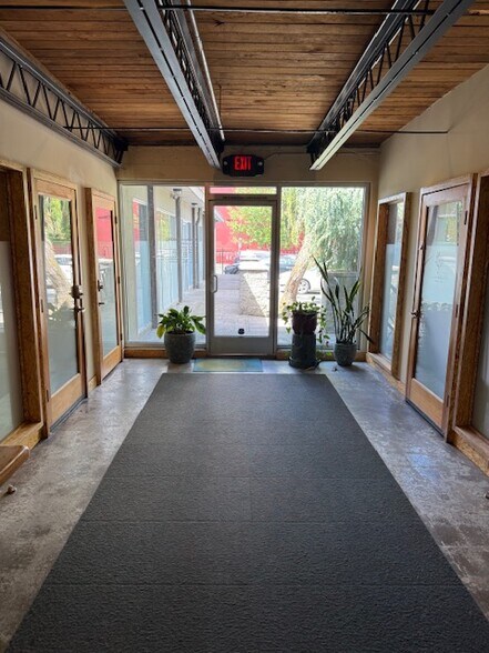 More Photos Of 1215 SE 8th Ave, Portland Service For Lease