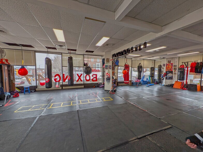 More Photos Of 257 Pinnacle St, Belleville Office For Sale