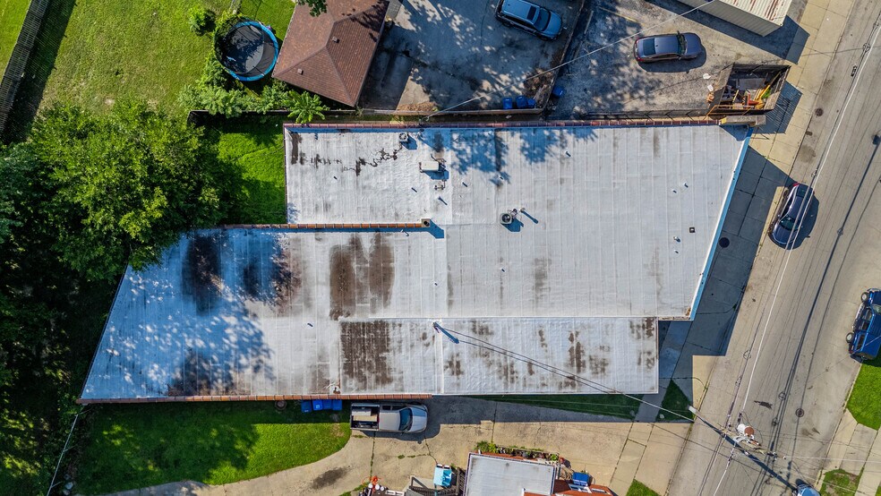 More Photos Of 13039 S Division St, Blue Island Manufacturing For Sale