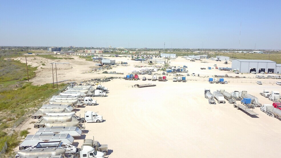 More Photos Of 2250 Dixie Blvd, Odessa Industrial For Sale