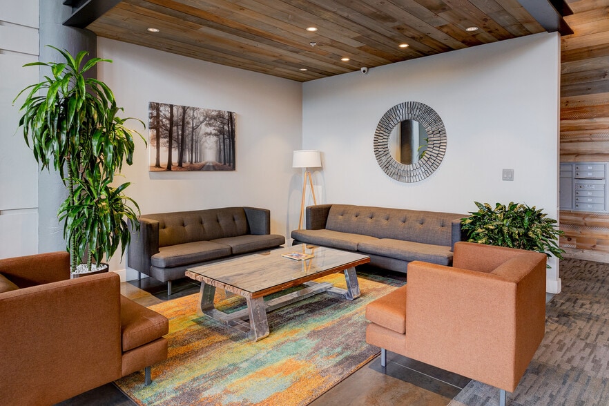 More Photos Of 1501 Saint Paul St, Baltimore Office For Lease