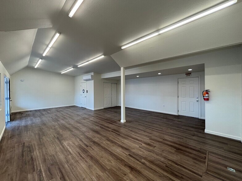 More Photos Of 2500-2538 Jefferson St, Napa Unknown For Lease