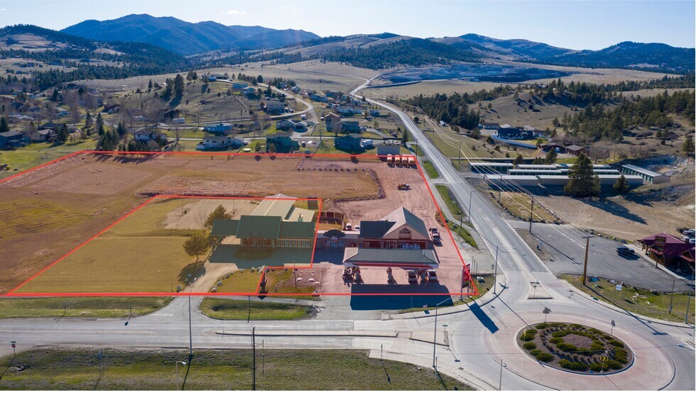 More Photos Of 1 Jackson Creek Rd, Montana City Hotel For Sale