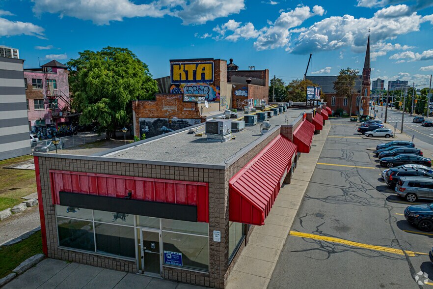 More Photos Of 1 Wilson St, Hamilton Freestanding For Lease