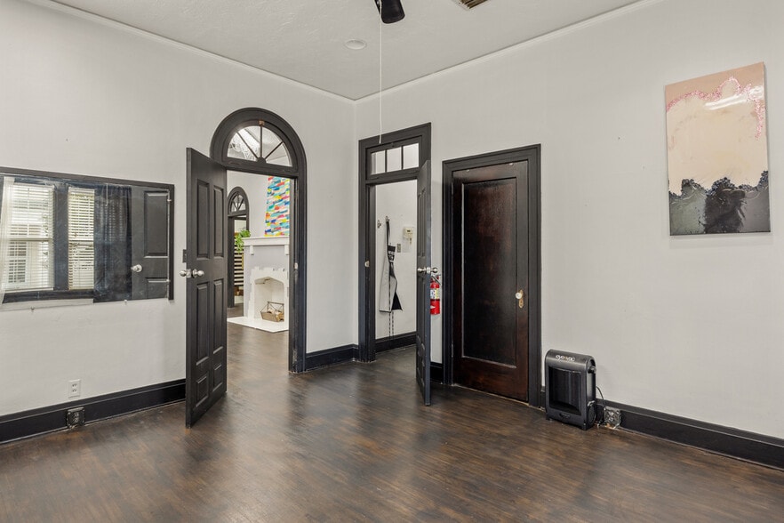 More Photos Of 919 N Monroe St, Tallahassee Freestanding For Lease