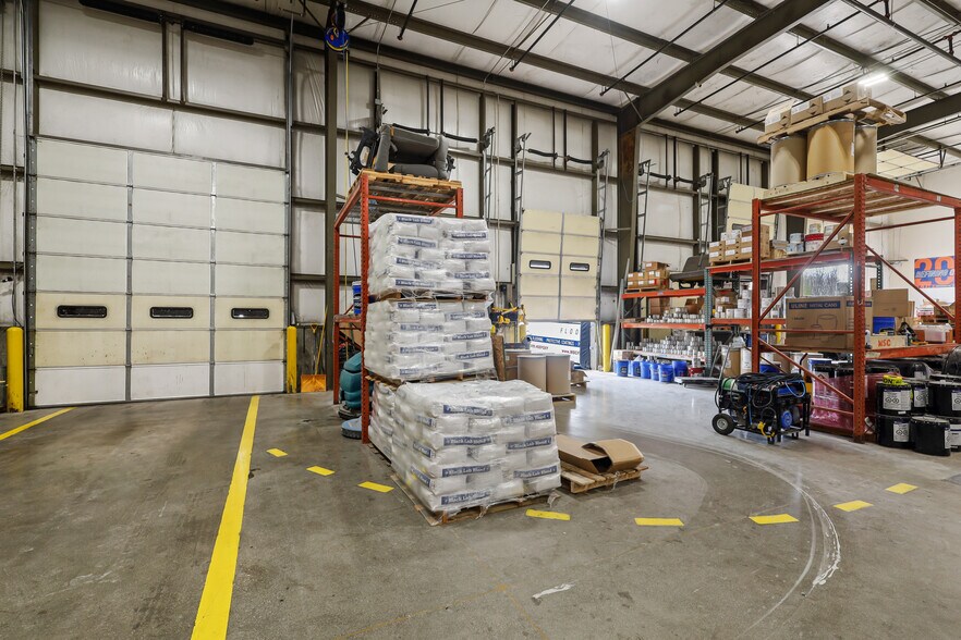 More Photos Of 10000 Miller Dr, Galesburg Service For Lease