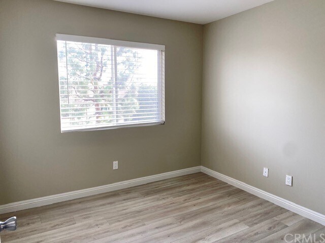 More Photos Of 738 W La Jolla Ave, Placentia Apartments For Sale