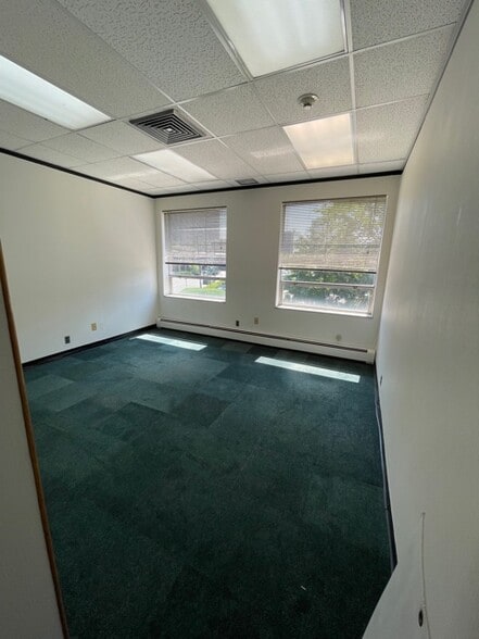 More Photos Of 1625 Lemoine Ave, Fort Lee Storefront Retail Office For Lease