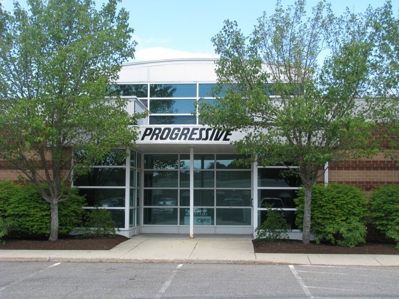 More Photos Of 100 Griffin Rd, Portsmouth Medical For Sale