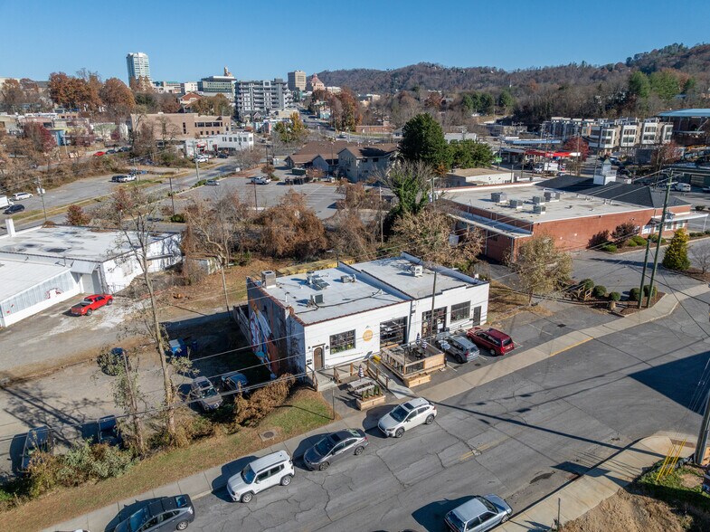 More Photos Of 244 Short Coxe Ave, Asheville General Retail For Sale