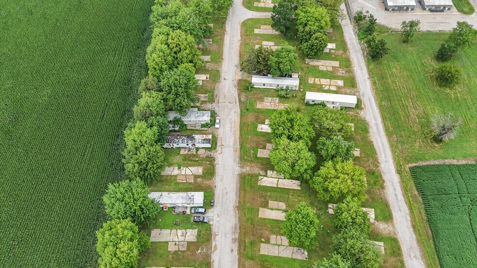 More Photos Of 4808 Paradise Rd, Mattoon Manufactured Housing Mobile Home Park For Sale