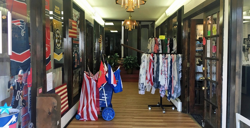 More Photos Of 606 Main St, Hyannis Restaurant For Lease