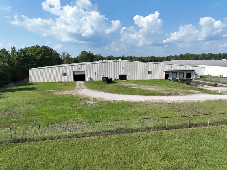 More Photos Of 4501 E Palmetto St, Florence Warehouse For Sale