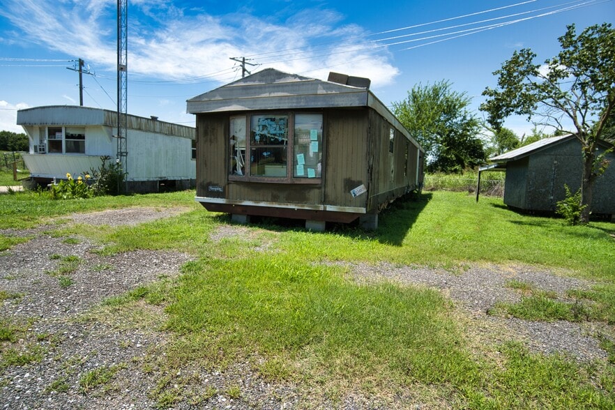 More Photos Of 400 S Front St, Noble Manufactured Housing Mobile Home Park For Sale