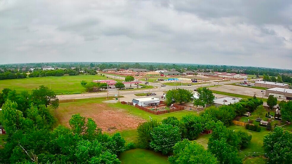 More Photos Of 1724 W State Highway 152, Mustang Land For Sale